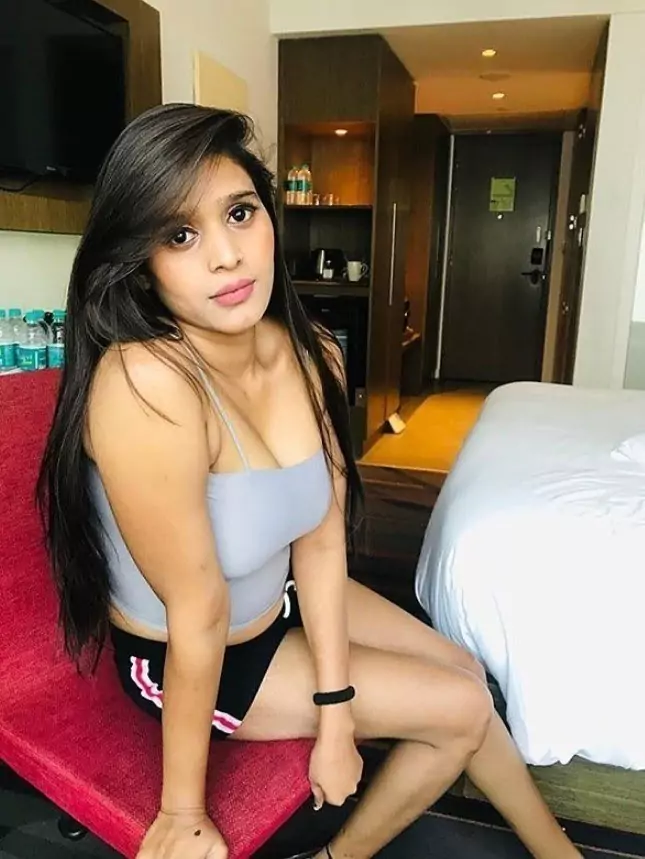 कॉल गर्ल्स सर्विस वाडी